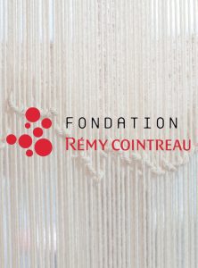 La Fondation Rémy Cointreau nous accompagne et nous permet l'acquisition d'un métier à tisser de haute-lisse